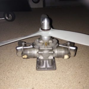 Moteur de modélisme à combustion